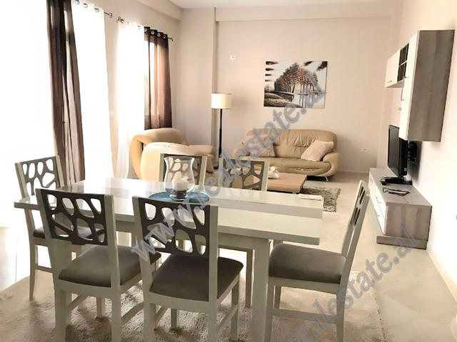 Apartament 1+1 me qira ne zonen e Freskut ne Tirane
